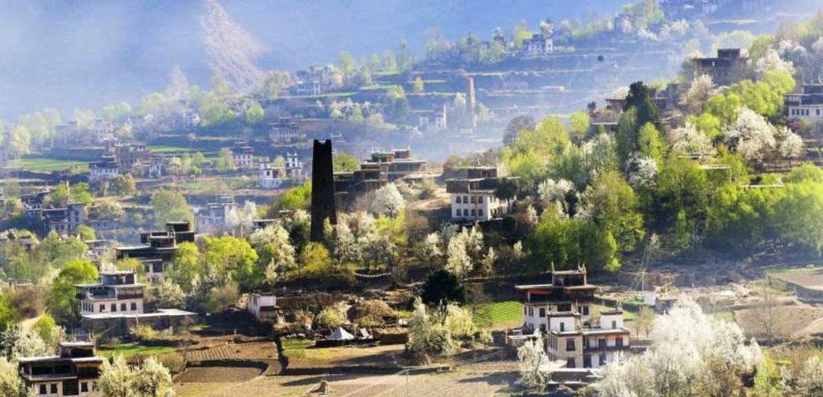 Tibetan mountain village